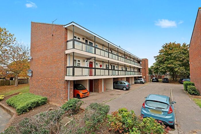 1 Bedroom Flat For Sale In Badburgham Court, Waltham Abbey, EN9