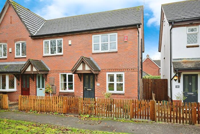 2 Bedroom End Of Terrace House For Sale In Dale Close, Long Itchington, Southam, CV47