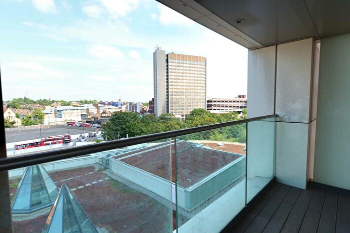 3 Bedroom Apartment To Rent In Cornmill Lane, London, SE13
