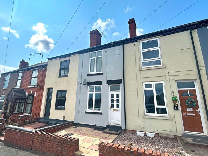 3 Bedroom Terraced House For Sale In Grosvenor Road, Lower Gornal, DY3