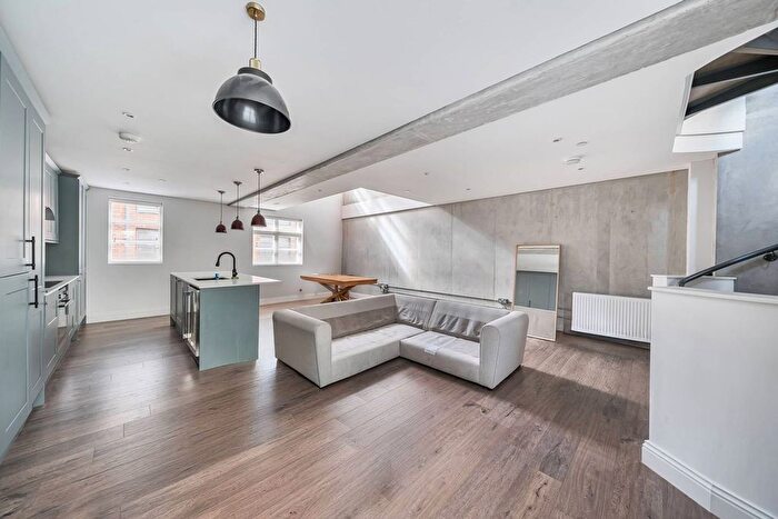 4 Bedroom Detached House To Rent In Tower Villas, Wimbledon, London, SW19