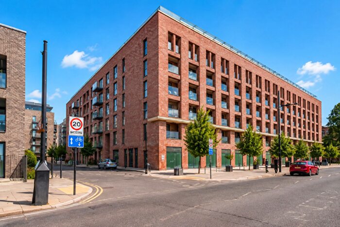 2 Bedroom Flat To Rent In Green Street, London, E13