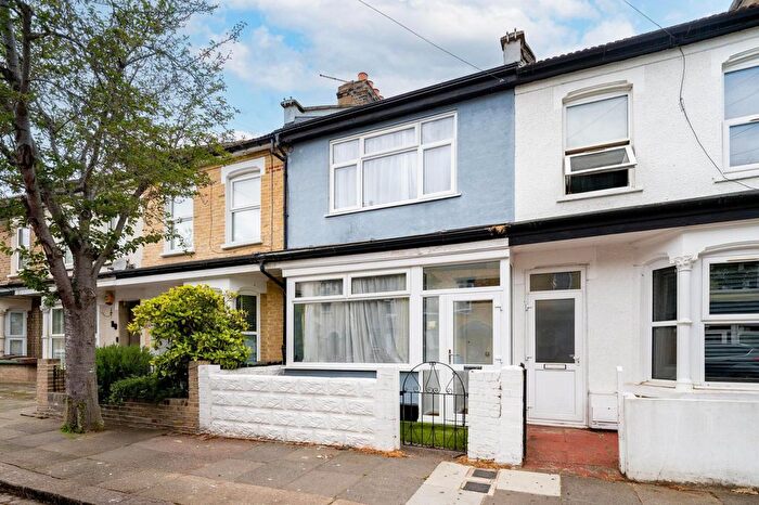 3 Bedroom Terraced House For Sale In Forest Gate, E7