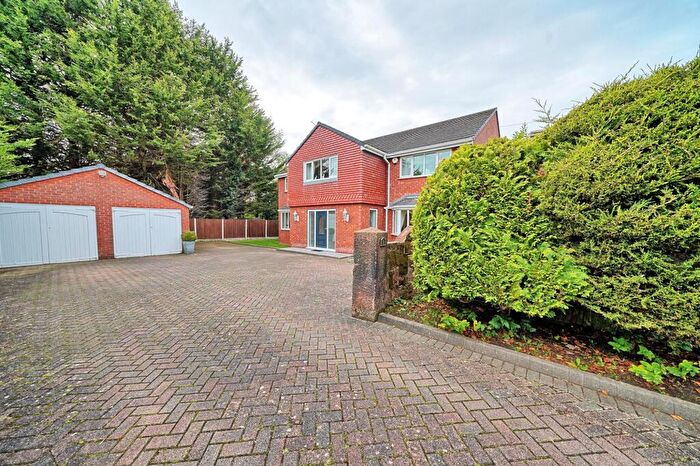 4 Bedroom Detached House For Sale In Thingwall Road East, Irby, CH61