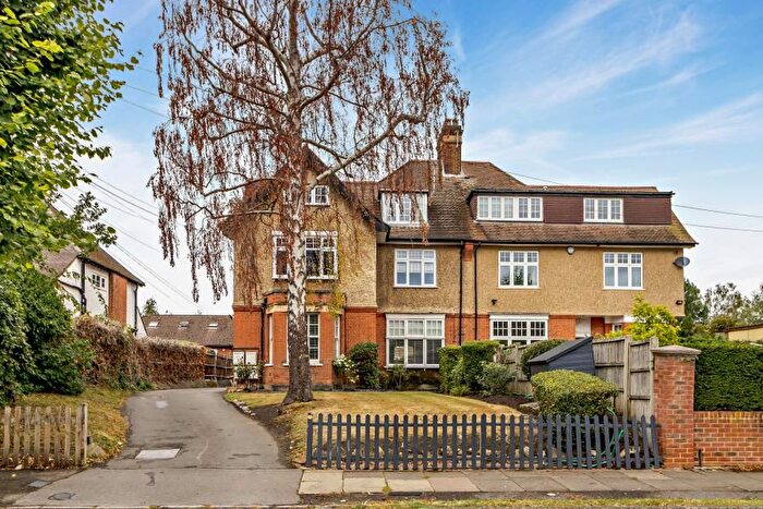 2 Bedroom Flat To Rent In Murray Road, Northwood, HA6