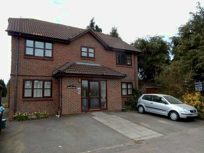 1 Bedroom Flat To Rent In Shelton Avenue, Warlingham, CR6