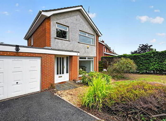 3 Bedroom Detached House For Sale In Trossachs Drive, Belfast, BT10