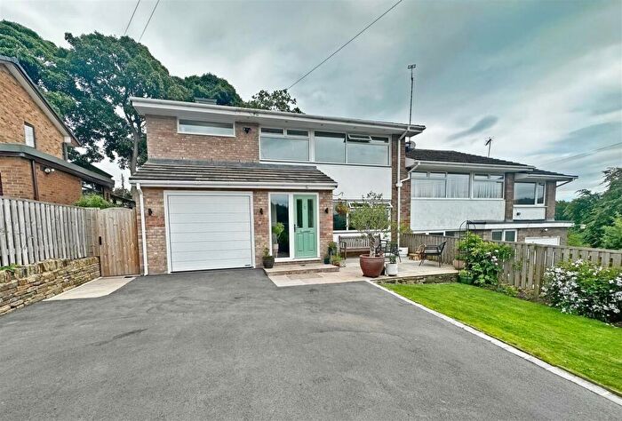 4 Bedroom Semi-Detached House For Sale In Trenance Gardens, Greetland, Halifax, HX4