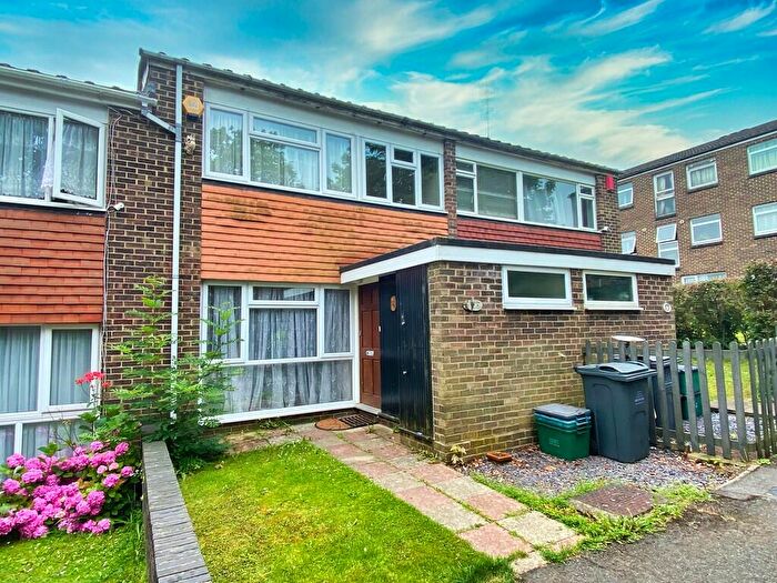 3 Bedroom Terraced House To Rent In Pixton Way, CR0