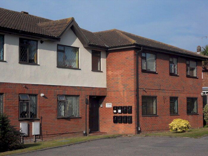 2 Bedroom Flat To Rent In Lonsdale Court-Lonsdale Road, SS2