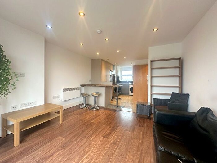 2 Bedroom Flat To Rent In Quex Road, London, NW6