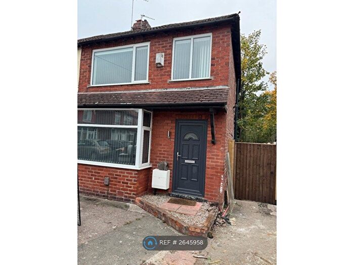 2 Bedroom Semi-Detached House To Rent In Buttress Street, Manchester, M18