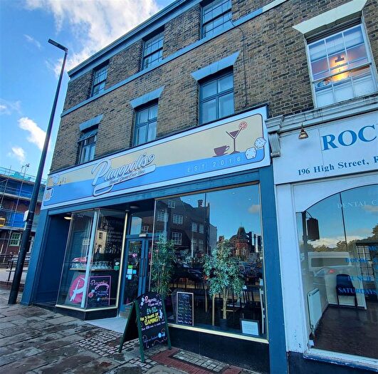 2 Bedroom Flat To Rent In St. Catherines Hospital, Star Hill, Rochester, ME1