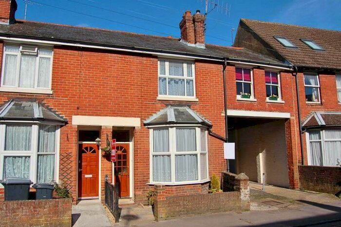 3 Bedroom Terraced House To Rent In Winchester, SO23