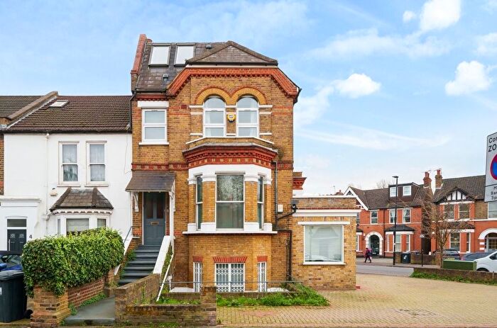 2 Bedroom Flat To Rent In Haven Lane, London, W5