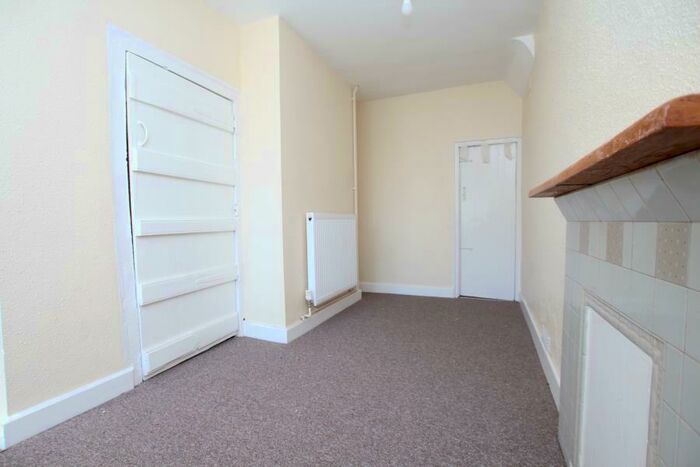 2 Bedroom Detached House To Rent In Westbury Road- Westbury-on-Trym, BS9