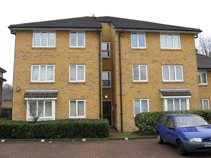 2 Bedroom Flat To Rent In Malyons Road, Lewisham, SE13