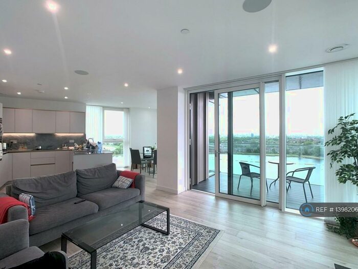 3 Bedroom Flat To Rent In Hartingtons Court, London, N4