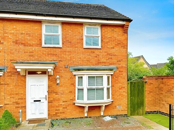 3 Bedroom Semi-Detached House To Rent In Whitebeam Close, Hampton Hargate, PE7