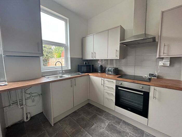 2 Bedroom End Of Terrace House To Rent In Bredon Terrace, Brookfield Road, Birmingham, B18