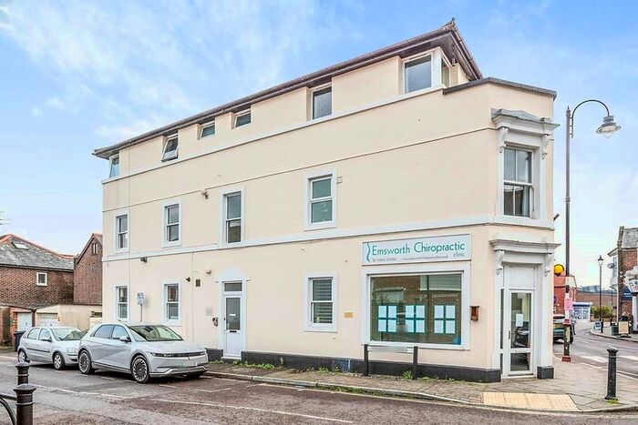 1 Bedroom Flat To Rent In North Street, Emsworth, Hampshire PO10