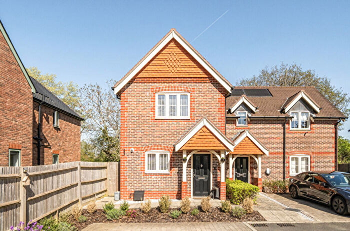 2 Bedroom Semi Detached House For Sale In Popes Stile, Waltham Chase, Southampton, SO32