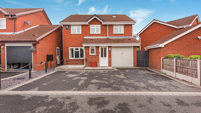 4 Bedroom Detached House For Sale In Westmorland Close, Tamworth, B78