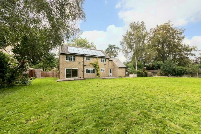 4 Bedroom Detached House To Rent In Church Street, Shipton-Under-Wychwood, Chipping Norton, OX7