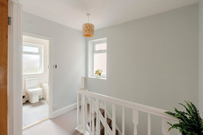 3 Bedroom End Of Terrace House For Sale In Boston Road, Horfield, BS7