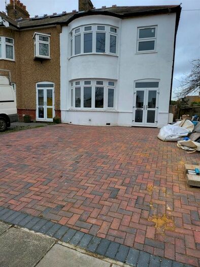 3 Bedroom Terraced House To Rent In Prince Avenue, Westcliff-On-Sea, SS0