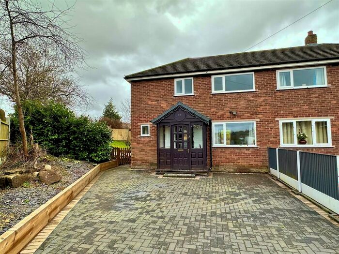 3 Bedroom Semi-Detached House To Rent In Goyt Road, Disley, SK12