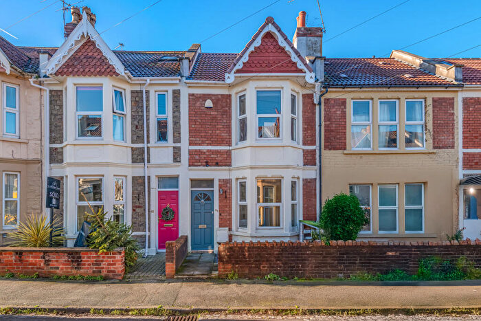 3 Bedroom Terraced House For Sale In Repton Road, Brislington, Bristol, BS4