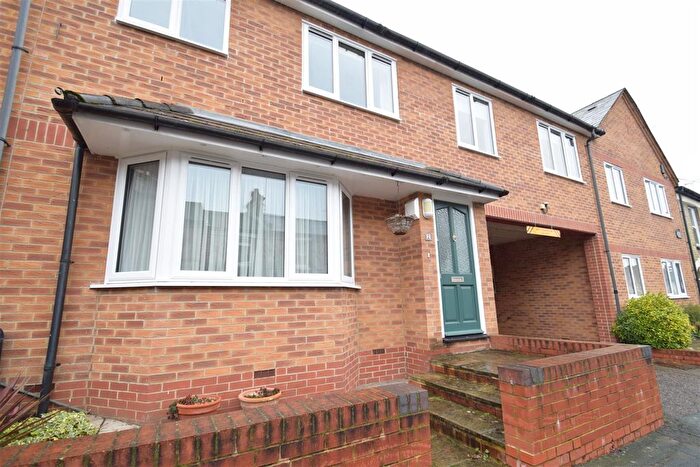 1 Bedroom Maisonette To Rent In Estcourt Road, Watford, WD17