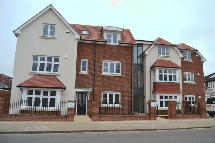 2 Bedroom Apartment To Rent In Challis Court, A Oaklands Avenue, Romford, RM1