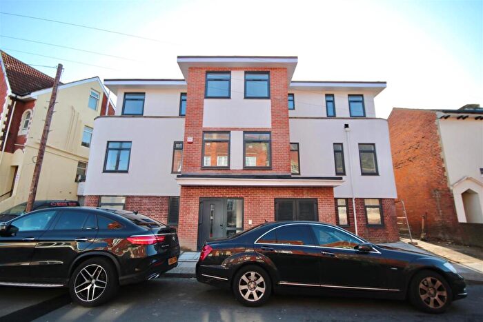 1 Bedroom Flat To Rent In Queens Road, Portsmouth, PO2