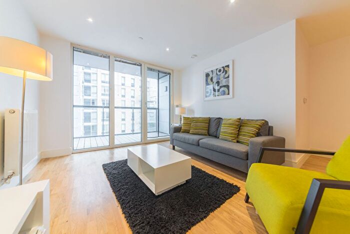 2 Bedroom Flat To Rent In Admirals Tower, London, SE10