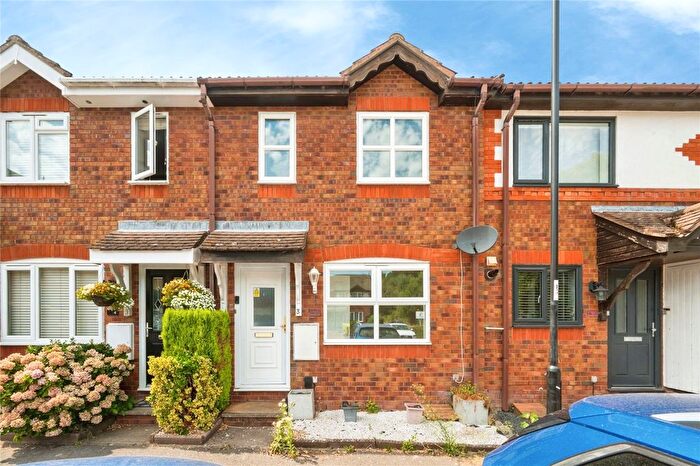 2 Bedroom Terraced House For Sale In Unwin Close, Southampton, Hampshire, SO19