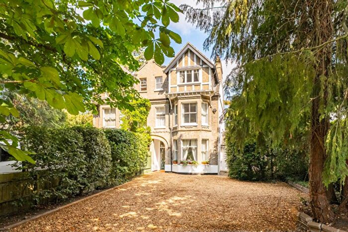 4 Bedroom Semi-Detached House For Sale In Newmarket Road, Norwich, NR4