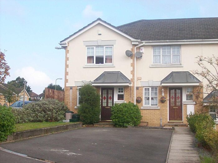 2 Bedroom End Terrace House To Rent In Furzehill Square, St. Mary Cray, Orpington, BR5