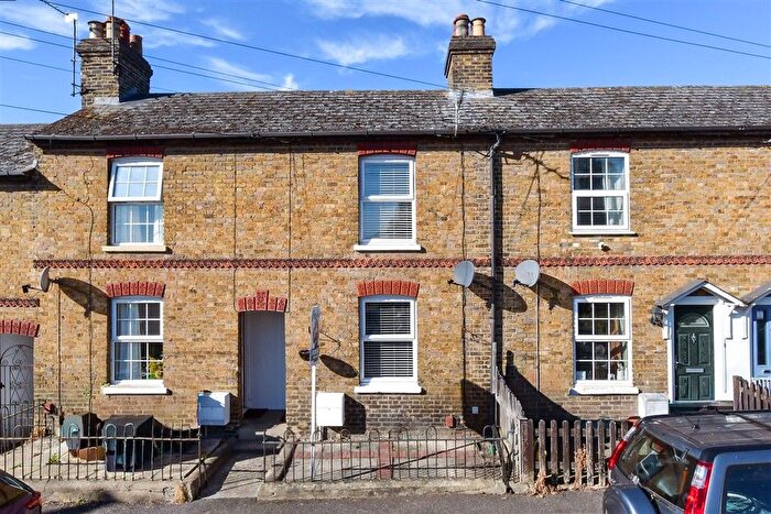 3 Bedroom Terraced House For Sale In May Street, Snodland, Kent, ME6