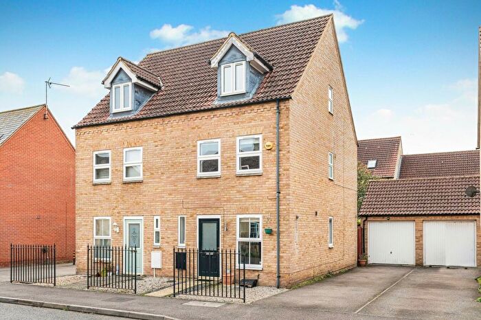 3 Bedroom Semi-Detached House For Sale In Columbine Road, Ely, CB6
