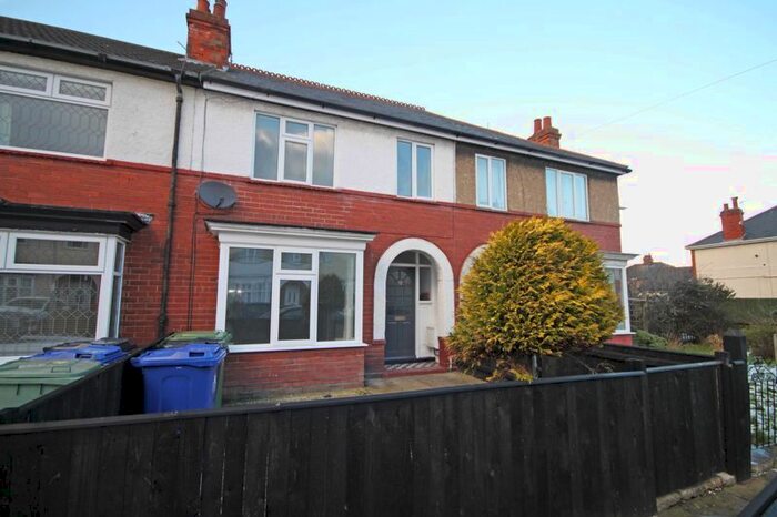 3 Bedroom Terraced House To Rent In Escart Avenue, Grimsby DN32