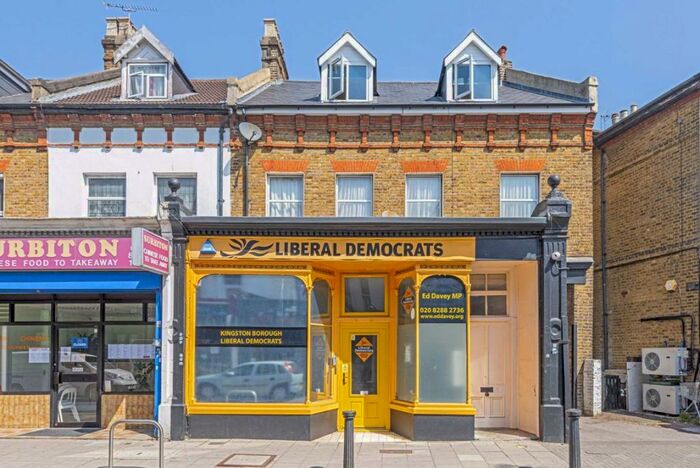 1 Bedroom Flat To Rent In Berrylands Road, Surbiton, KT5