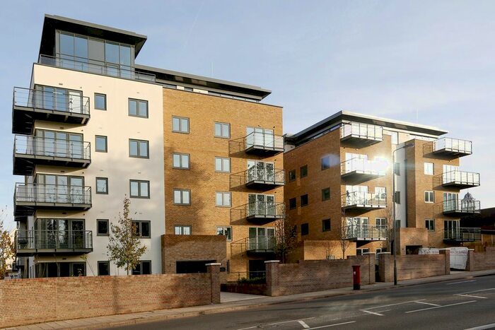 1 Bedroom Flat To Rent In Roehampton Lane, London, SW15