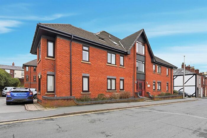 1 Bedroom Flat For Sale In Great King Street, Macclesfield, SK11