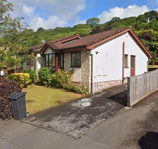 2 Bedroom Bungalow To Rent In Oak Hill Park, Neath, SA10