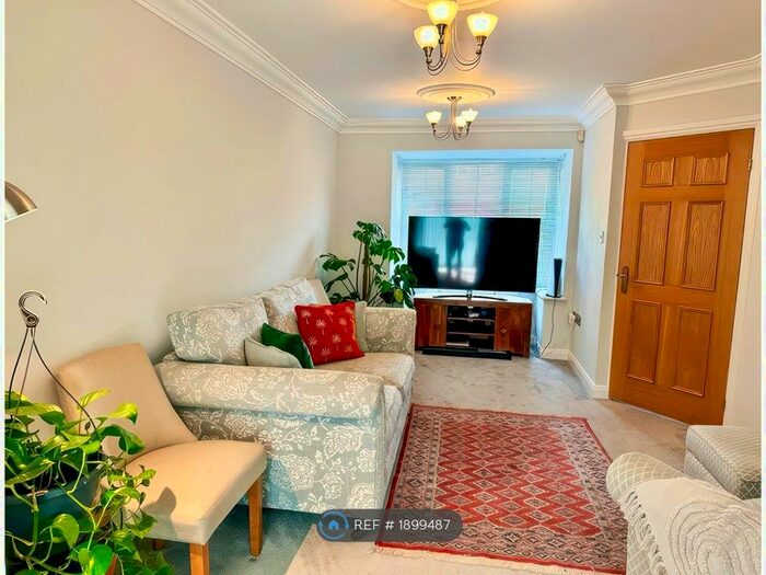 4 Bedroom Detached House To Rent In Monro Place, Epsom, KT19