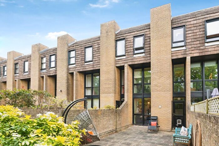 3 Bedroom Terraced House For Sale In Old Vicarage Green, Keynsham, Bristol, BS31