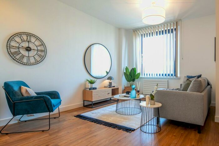 1 Bedroom Flat To Rent In Kings Parade, Liverpool, Merseyside, L3