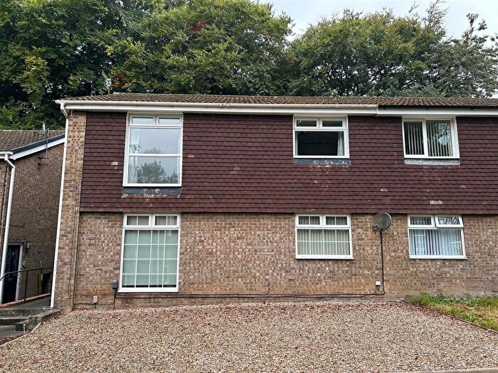 2 Bedroom Flat To Rent In Wood Grove, Denton, Newcastle Upon Tyne, NE15